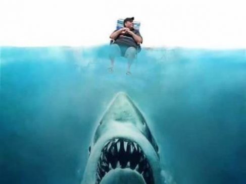 Chris Christie Beach Meme Jaws2