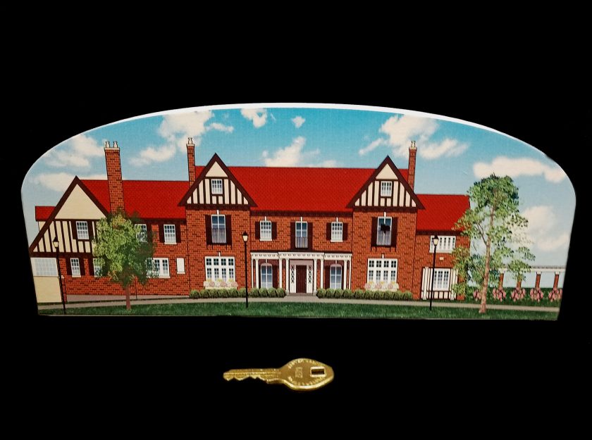 The Mayor of the Somerset Hills Historic Village welcomes the Astor Estate of Basking Ridge to the wooden Cat's Meow Collection in 2019.