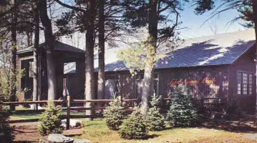 Lake Naomi Clubhouse Postcard2 c1970s