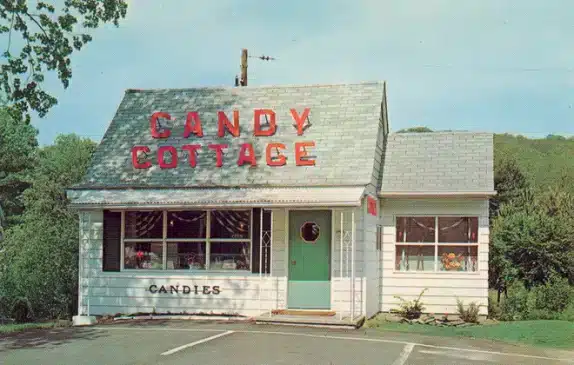 CAndy Cottage Scotrun Postcard Just like Zagnuts