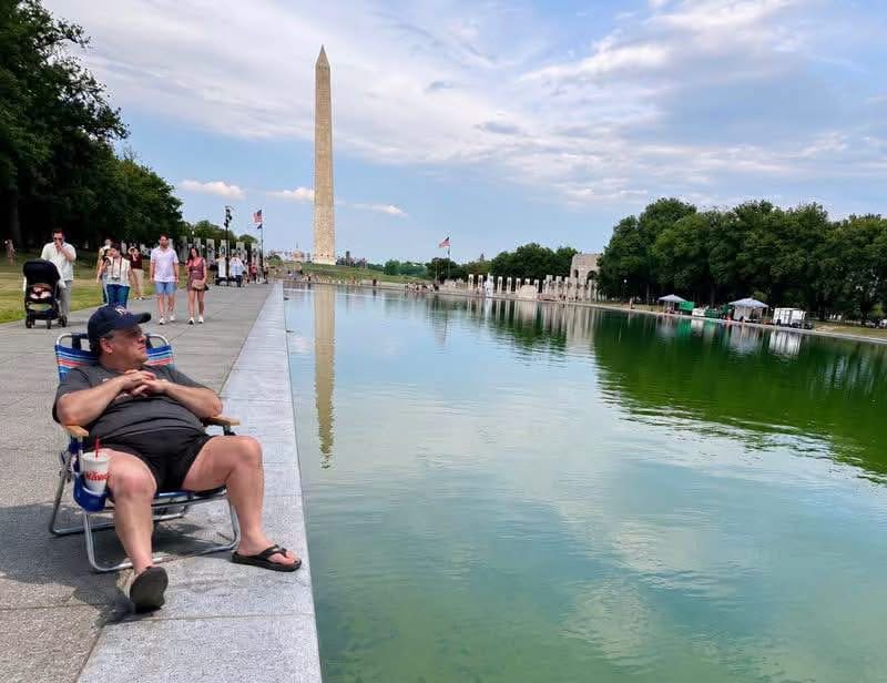 Chris-Christie-Reflecting-Pool-2026 Chris Christie Reflecting Pool 2026