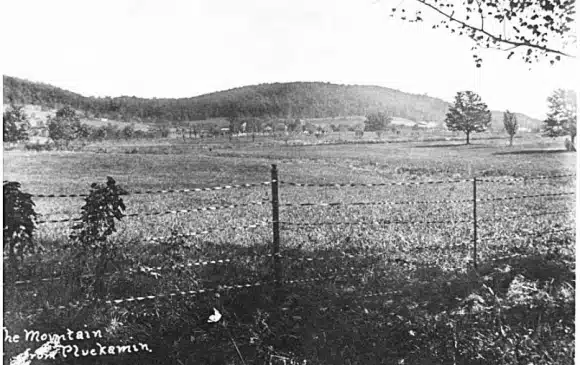 Pluckemins Pigtail Mountain